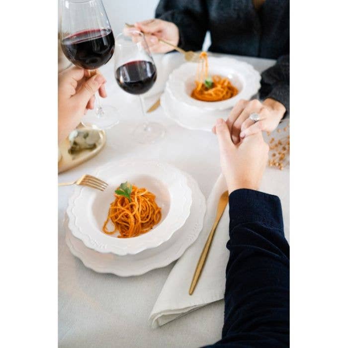 Spaghetti with Porcini and Tomato