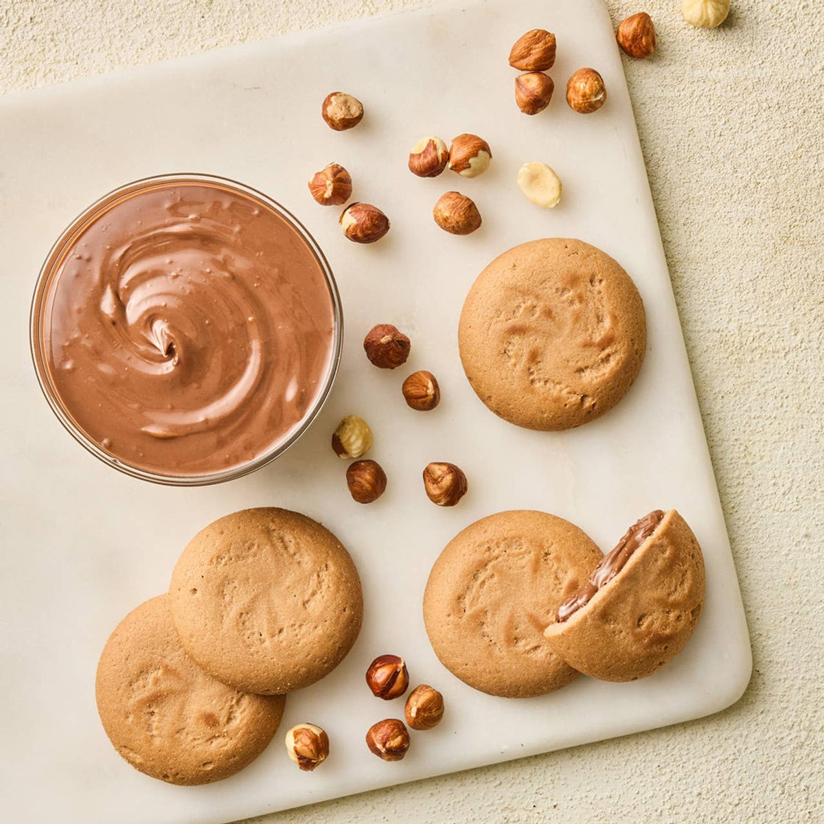 Italian Hazelnut Cream Filled Cookies