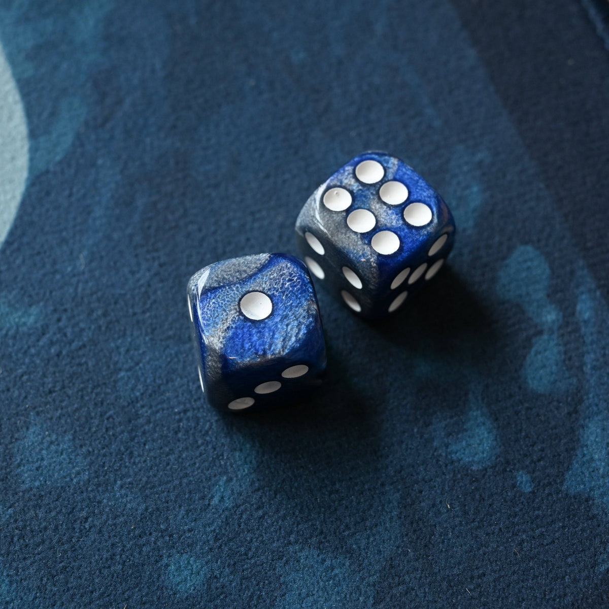 Mahjong Dice (Pair of 2): Pearl & Gold