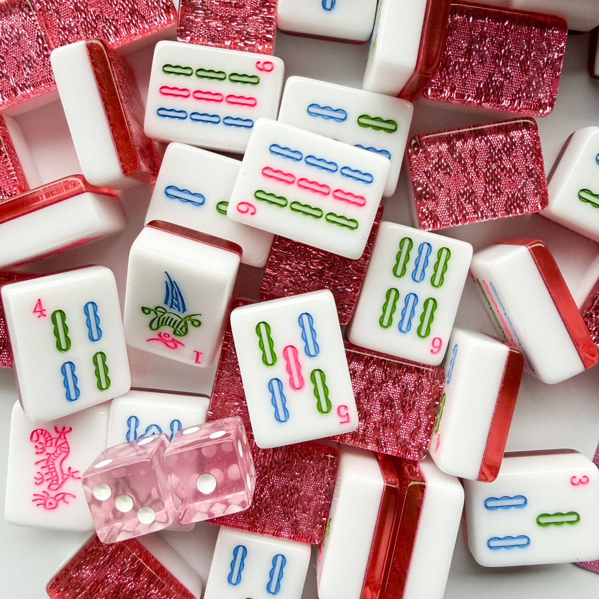 Glitter Sparkle - Mahjong Tiles – American Mahjong Tile Set (166 Tiles) Pink: Glitter Sparkle Tile Set with 166 Tiles Dice Box