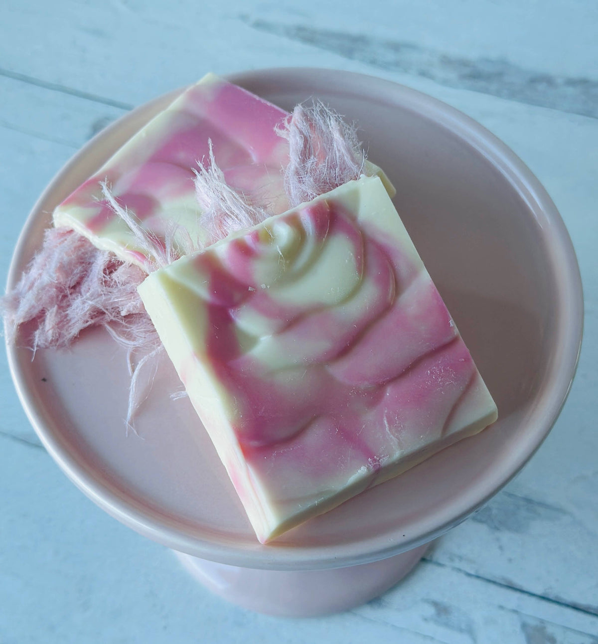 Hairy Candy Bars (Medium Bar 100G): White Chocolate with Pink Cotton Candy