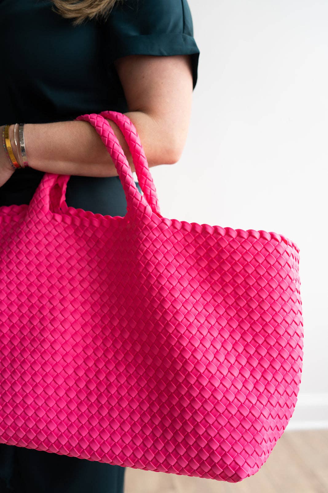 Mahjong Bag - Woven Carryall with Matching Tile Pouch: Bright Pink