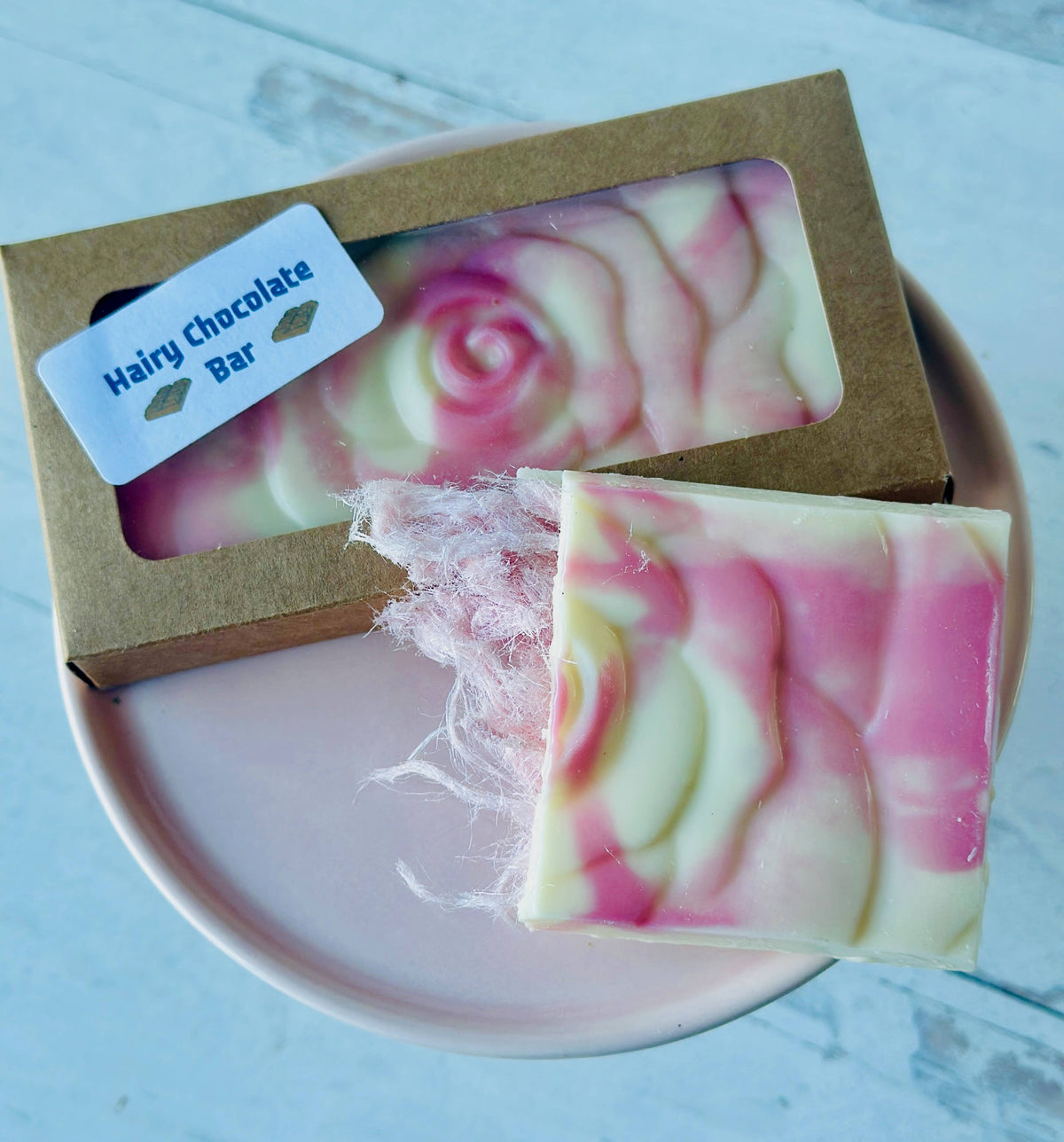 Hairy Candy Bars (Medium Bar 100G): White Chocolate with Pink Cotton Candy